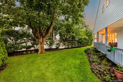 2 Windsor Court, Amityville, NY 11701 - Photo 28