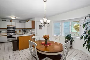 2 Windsor Ct, Amityville, NY 11701 - Photo 10
