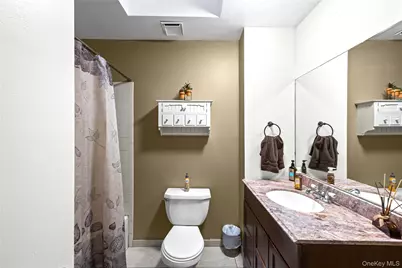 2 Windsor Court, Amityville, NY 11701 - Photo 24
