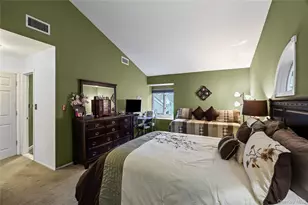 2 Windsor Ct, Amityville, NY 11701 - Photo 16