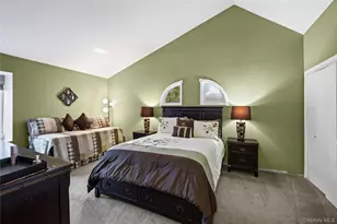 2 Windsor Ct, Amityville, NY 11701 - Photo 18
