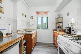 1705 Purdy St, Bronx, NY 10462 - Photo 10