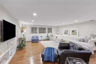 31 Lake Ct, Massapequa, NY 11758 - Photo 18