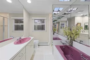 31 Lake Ct, Massapequa, NY 11758 - Photo 10