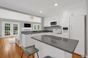 155 Little Fresh Pond Rd, Southampton, NY 11968 - Photo 4