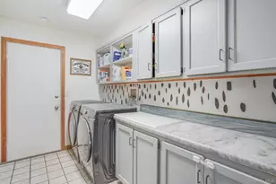 27 Patricia Dr, Pleasant Valley, NY 12569 - Photo 12