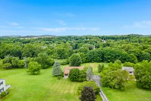 27 Patricia Dr, Pleasant Valley, NY 12569 - Photo 18