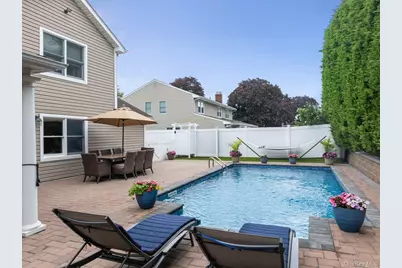 19 Clearwater Lane, West Islip, NY 11795 - Photo 38