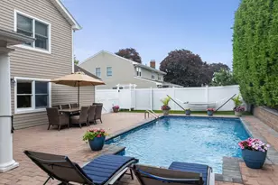 19 Clearwater Ln, West Islip, NY 11795 - Photo 38