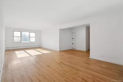 3701 Henry Hudson Parkway #3B, Bronx, NY 10463 - Photo 2