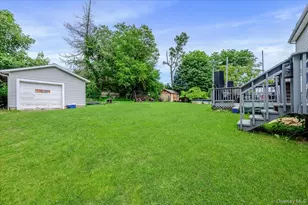 13 Meadow Ln, Bayville, NY 11709 - Photo 22