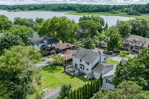 13 Meadow Ln, Bayville, NY 11709 - Photo 40