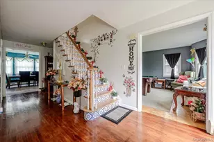 13 Meadow Ln, Bayville, NY 11709 - Photo 4