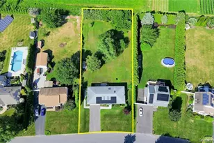124 Donna Dr, Calverton, NY 11933 - Photo 8
