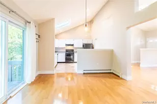 124 Donna Dr, Calverton, NY 11933 - Photo 14