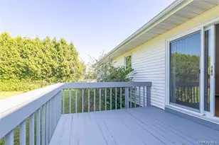 124 Donna Dr, Calverton, NY 11933 - Photo 28