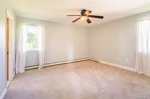 124 Donna Dr, Calverton, NY 11933 - Photo 20
