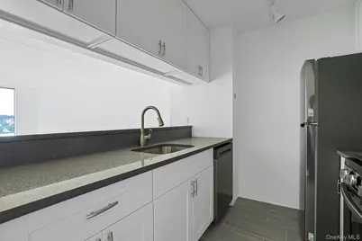 4 Martine Avenue #711, White Plains, NY 10606 - Photo 12