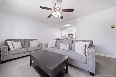 985 Fenwood Drive #3, Valley Stream, NY 11580 - Photo 2