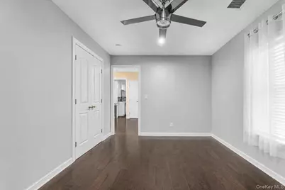 571 Park Avenue, West Hempstead, NY 11552 - Photo 12