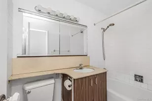3333 Henry Hudson Pkwy, Bronx, NY 10463 - Photo 6
