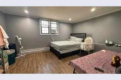9528 132nd Street, Richmond Hill, NY 11419 - Photo 22