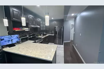 9528 132nd Street, Richmond Hill, NY 11419 - Photo 6