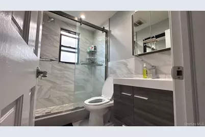 9528 132nd Street, Richmond Hill, NY 11419 - Photo 16