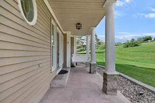 176 Beverly Rd, Chester, NY 10918 - Photo 8