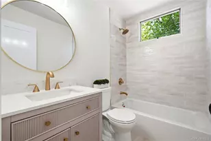 115 Bucknell Rd, West Sayville, NY 11796 - Photo 18
