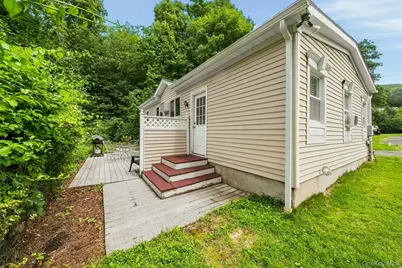 7 Locust Drive, Greenwood Lake, NY 10925 - Photo 28