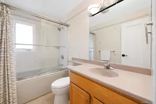 4 Balsam Dr, Hicksville, NY 11801 - Photo 22