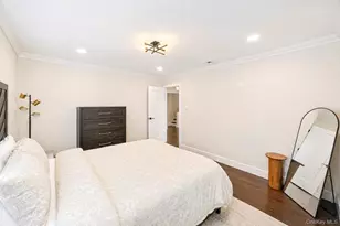 4 Balsam Dr, Hicksville, NY 11801 - Photo 18