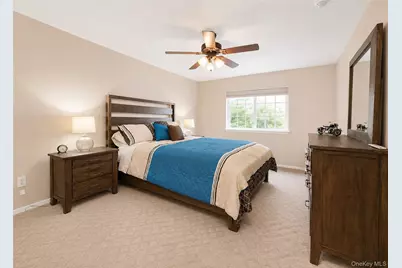 333 Prairie Court, Manorville, NY 11949 - Photo 16