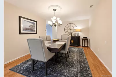 333 Prairie Court, Manorville, NY 11949 - Photo 6