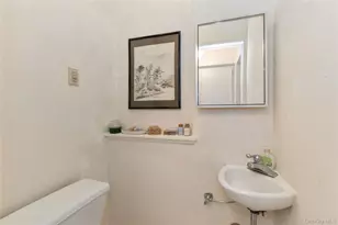 175-19 74th Ave, Fresh Meadows, NY 11366 - Photo 8