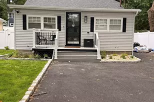 129 Westbury Dr, Sound Beach, NY 11789 - Photo 2