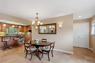 31 Eastwood Dr, North Babylon, NY 11703 - Photo 16