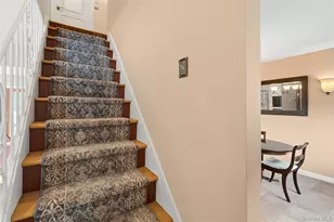 31 Eastwood Dr, North Babylon, NY 11703 - Photo 20