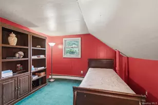 31 Eastwood Dr, North Babylon, NY 11703 - Photo 26