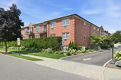 250 N Village Avenue #B2, Rockville Centre, NY 11570 - Photo 2