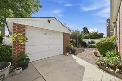 115-09 Parkway Drive, Elmont, NY 11003 - Photo 20