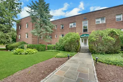 450 Pelham Road #3G, New Rochelle, NY 10805 - Photo 2