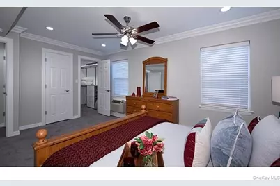 34 Longfellow Avenue #3409, Levittown, NY 11756 - Photo 6