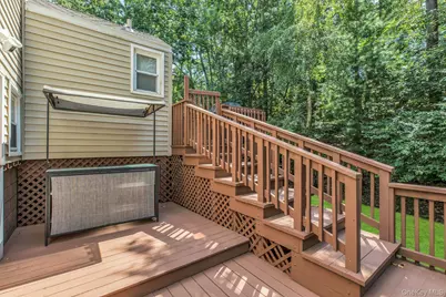 29 Columbine Avenue N, Hampton Bays, NY 11946 - Photo 26