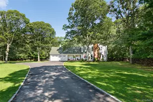 21 Bay Ave W, Hampton Bays, NY 11946 - Photo 2