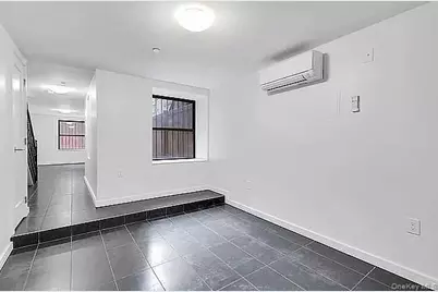 286 W 137th Street, New York, NY 10030 - Photo 10
