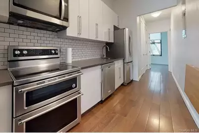 286 W 137th Street, New York, NY 10030 - Photo 4