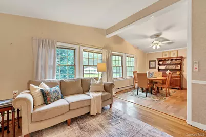 34 Crestwood Lane, Ronkonkoma, NY 11779 - Photo 6