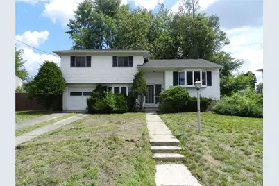 33 W 20th Street, Deer Park, NY 11729 - Photo 2